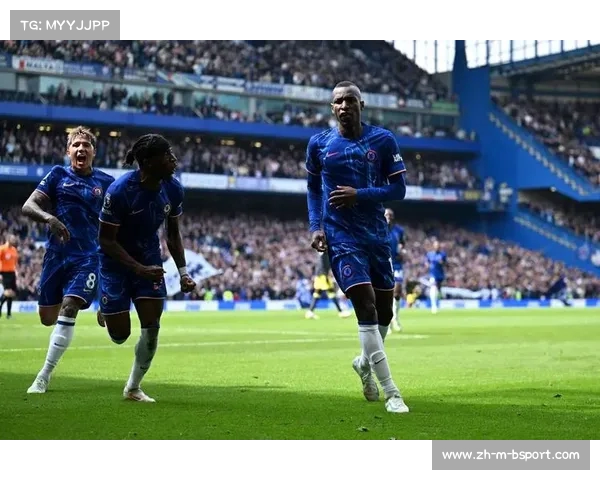 英超赛场上的风采绽放:探索球员之美与时尚魅力交织的精彩瞬间 英超赛场上的风采绽放:探索球员之美与时尚魅力交织的精彩瞬间